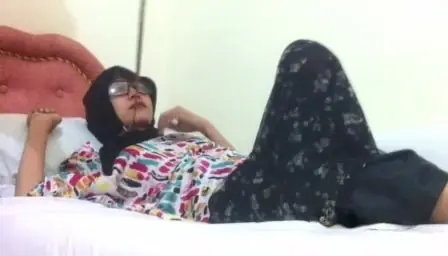 ABG Jilbond Devita Seri 3, Koleksi Terpanas dari Twitter Indo